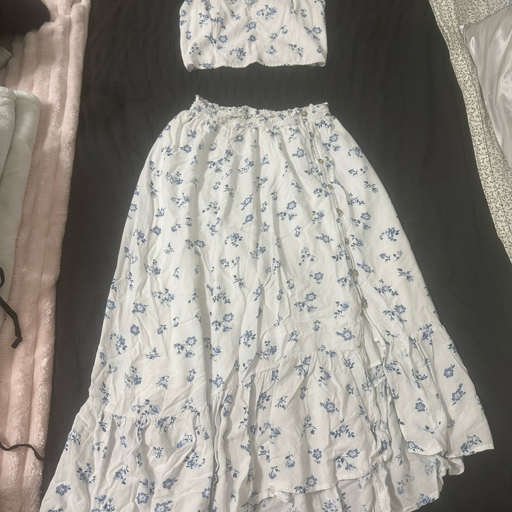 Floral Two-Piece Set in White and Blue